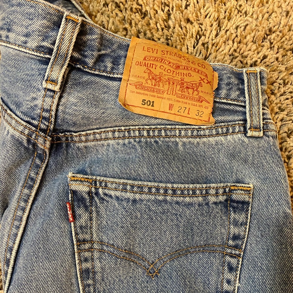 Vintage Levi’s 501 high waisted mom jeans